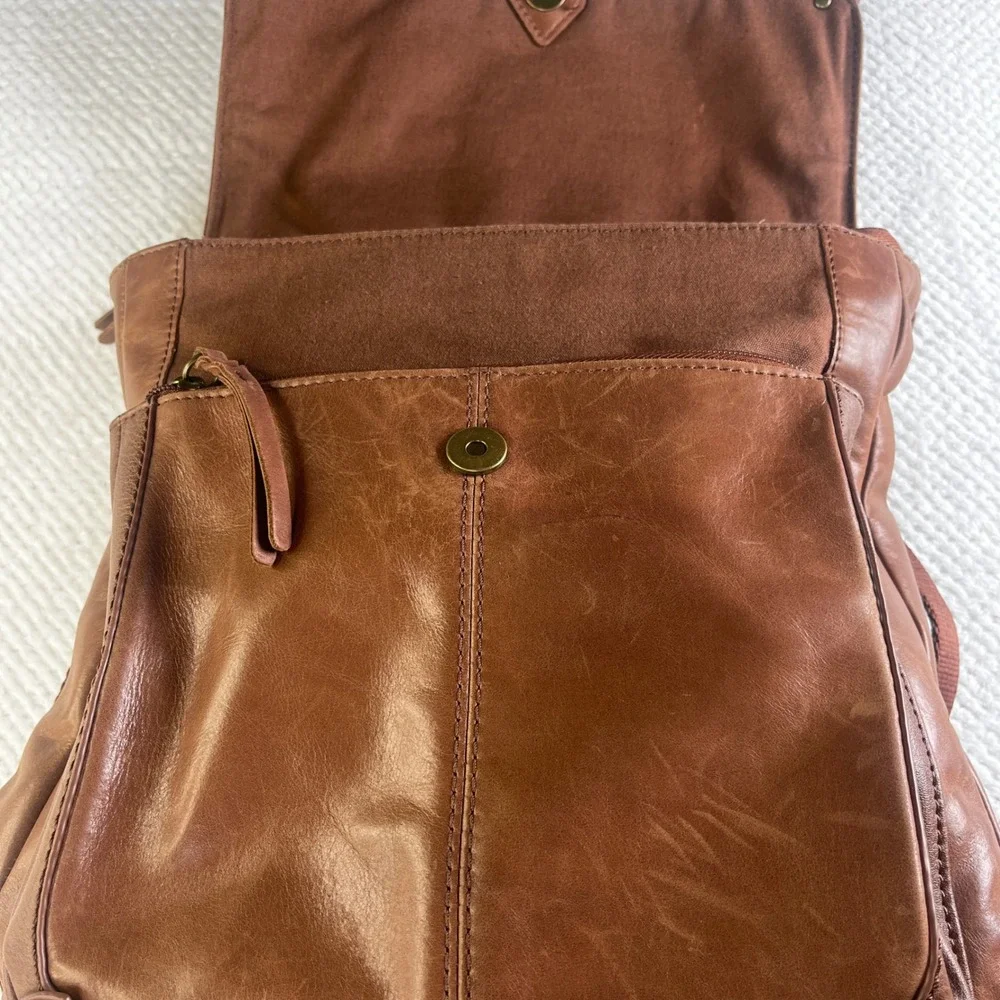 The Sak sak brown